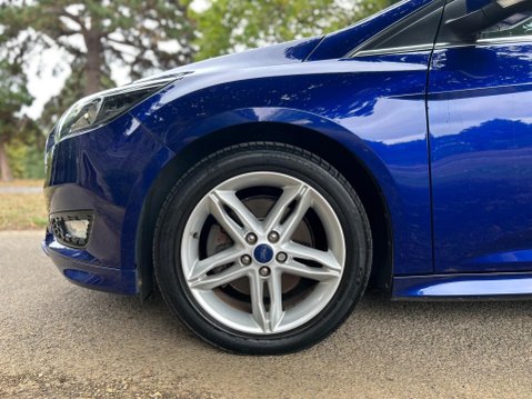 Ford Focus ZETEC S 22