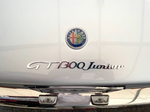 Alfa Romeo GT 1300 Junior 3