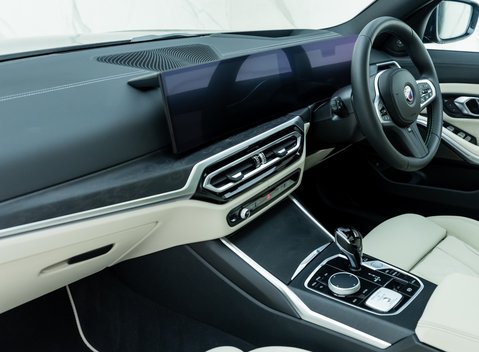 BMW Alpina B3 Touring 18