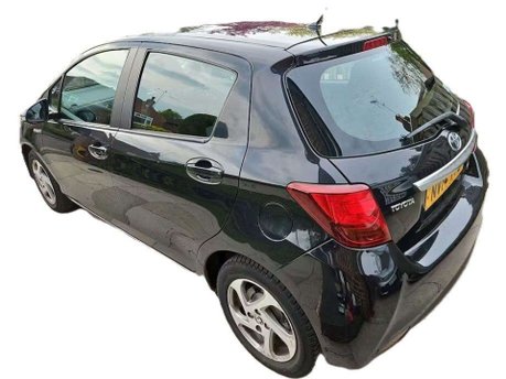 Toyota Yaris 1.5 VVT-h Icon Hatchback 5dr Petrol Hybrid E-CVT Euro 6 (101 ps) 3