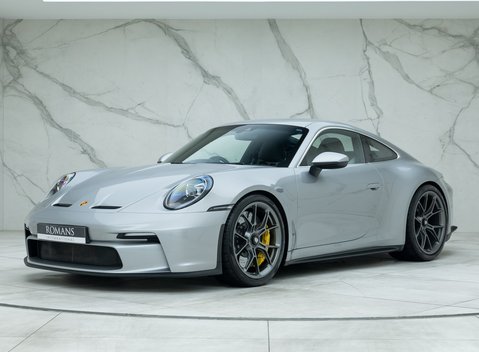 Porsche 911 GT3 Touring (992) 1