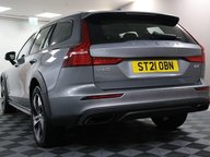Volvo V60 B4 CROSS COUNTRY AWD MHEV 28