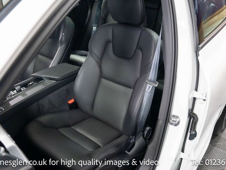 Volvo XC60 2.0 XC60 Momentum B4 MHEV AWD Auto 4WD 5dr 10