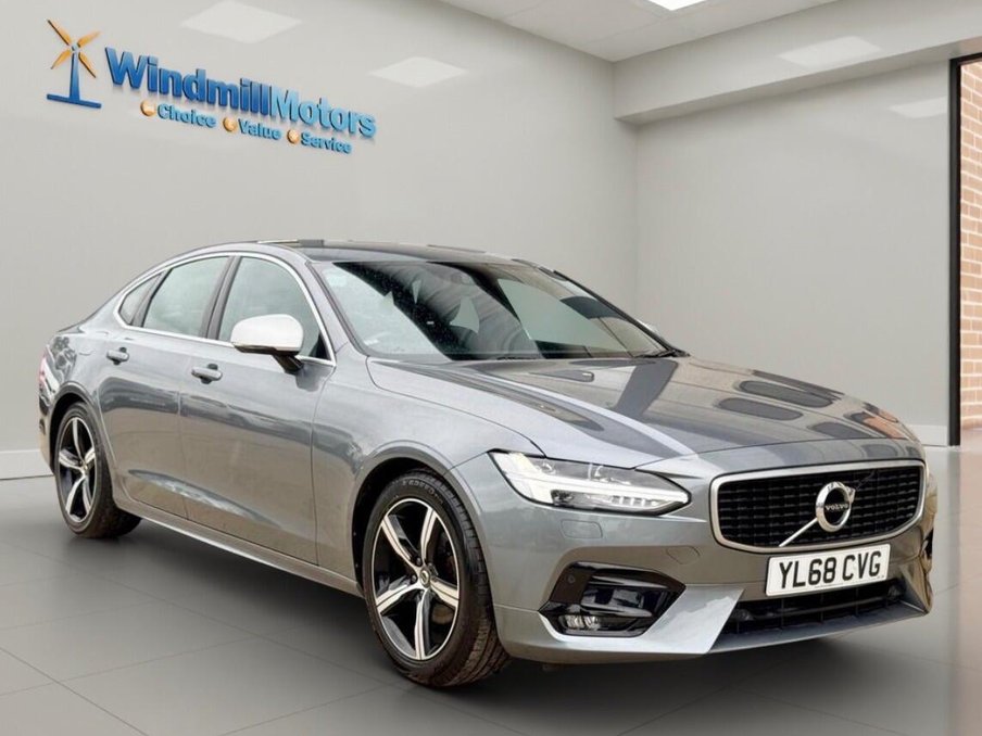 2018 Volvo S90 exterior view