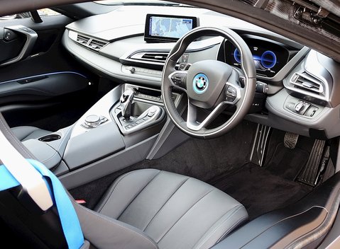BMW I8 8