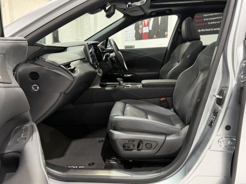 Lexus RX 450H PLUS TAKUMI 23