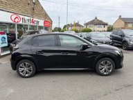 Peugeot e-208 ALLURE 8