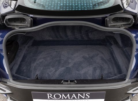 Aston Martin DBS Superleggera 36