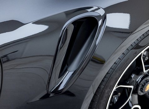 Porsche 911 Turbo S (992) 27