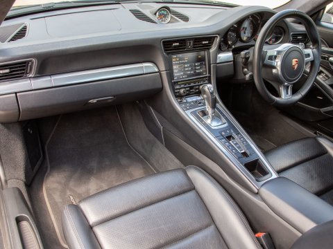 Porsche 911 CARRERA 4S PDK 21