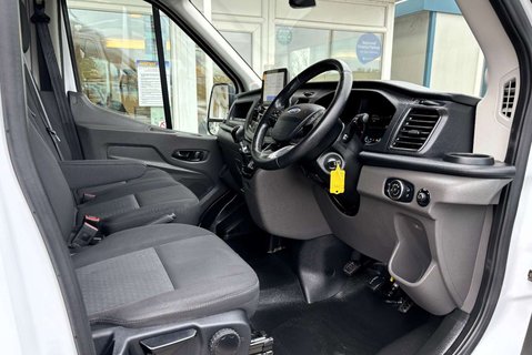 Ford Transit 350 L2 H2 Trend 130 ps Panel Van - Sat Nav 17