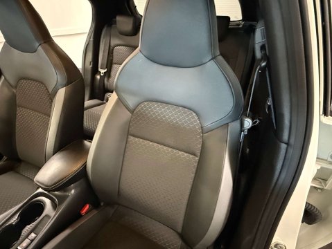 Nissan Juke 1.0 Juke N-Connecta DiG-T 5dr 58