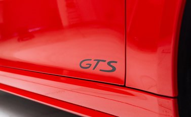 Porsche 911 Carrera 4 GTS (991.2) 41