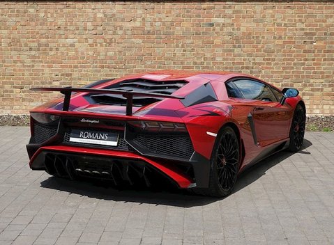 Lamborghini Aventador SV 31
