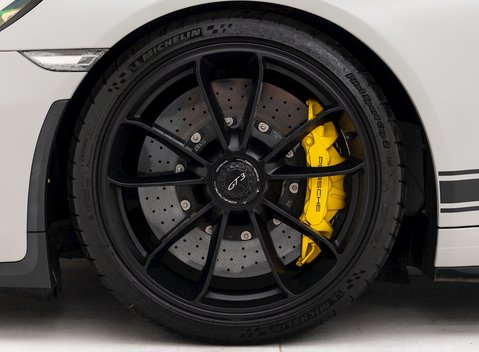 Porsche 911 GT3 (991.2) 8
