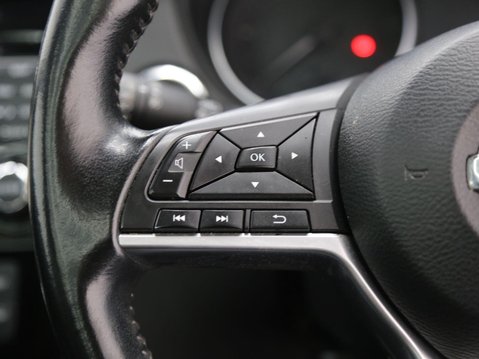 Nissan Qashqai 1.5 dCi Tekna Euro 6 (s/s) 5dr 11