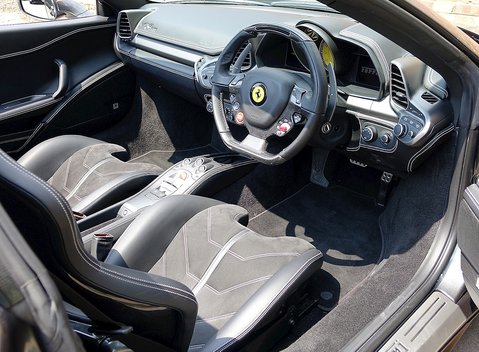 Ferrari 458 Spider 14