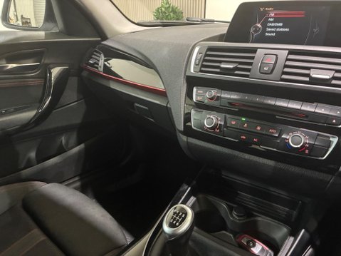 BMW 1 Series 2.0 118d Sport Euro 6 (s/s) 3dr 26
