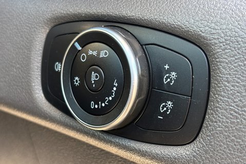 Ford Transit 350 Drw L4 130 ps Single Cab Dropside Truck - No VAT - Tow Axle 24