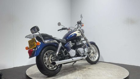 Triumph Bonneville 2008 7K EXCELLENT CONDITION CRUISER LOW RIDER 865CC 3