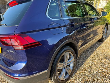 Volkswagen Tiguan 2.0 TDI BlueMotion Tech SEL Euro 6 (s/s) 5dr 10