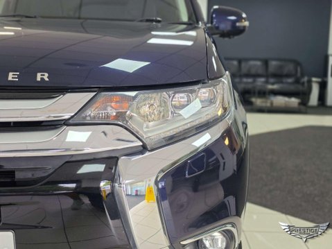 Mitsubishi Outlander 2.2 DI-D 4 Auto 4WD Euro 6 5dr 7