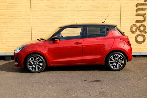 Suzuki Swift SZ5 DUALJET MHEV 9