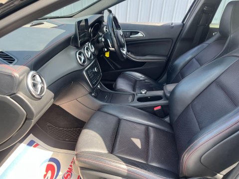Mercedes-Benz GLA 2.1 GLA220d AMG Line (Premium) 7G-DCT 4MATIC Euro 6 (s/s) 5dr 35