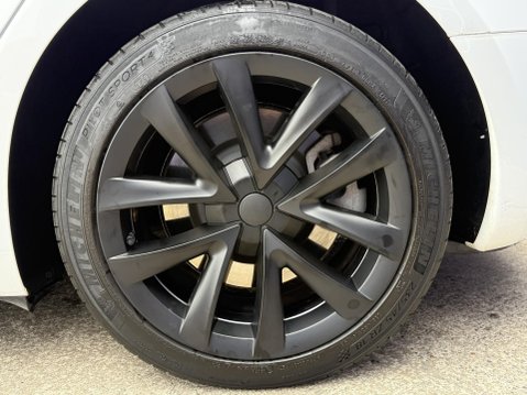 Tesla Model 3 (Dual Motor) Long Range Saloon 4dr Electric Auto 4WDE (346 ps) 16