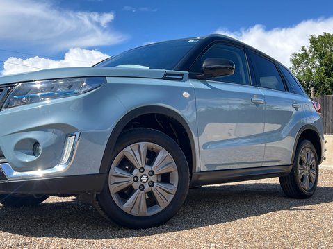 Suzuki Vitara SZ-T BOOSTERJET MHEV 15