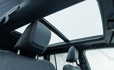 Toyota Land Cruiser Invincible 16