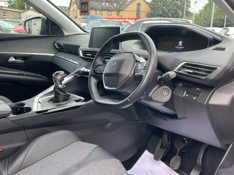 Peugeot 3008 1.2 PureTech Allure Euro 6 (s/s) 5dr 19