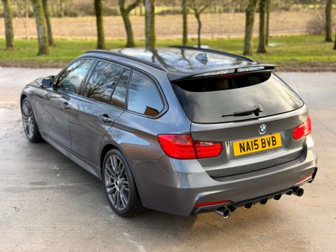 BMW 3 Series 3.0 335i M Sport Auto 5dr 40
