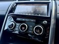 Land Rover Discovery SD6 HSE 43
