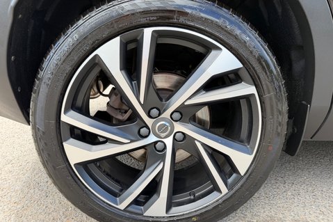 Volvo XC40 D4 R-DESIGN PRO AWD 52