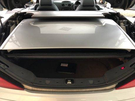 Mercedes-Benz SL Series SL500 V8 28