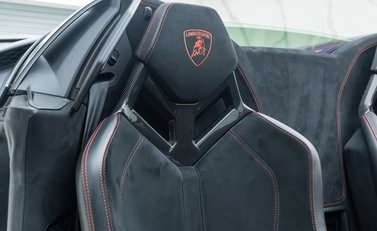 Lamborghini Huracan Spyder LP 640-4 PERFORMANTE 15