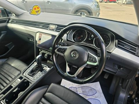 Volkswagen Passat SEL TDI DSG 8