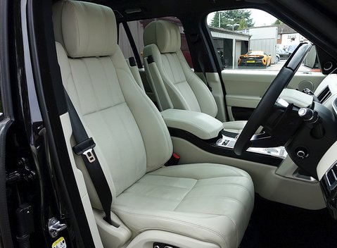 Land Rover Range Rover 4.4 SDV8 Vogue 17