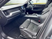 Volvo XC60 2.0 D4 R-Design Pro Auto AWD Euro 6 (s/s) 5dr 31