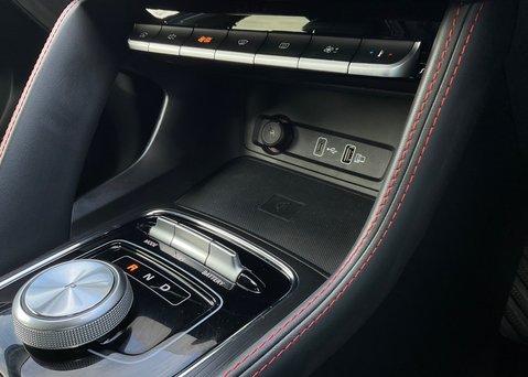 MG ZS EV 51kWh TROPHY CONNECT 17