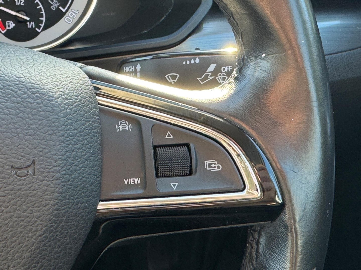 2020 Skoda Superb — image 33