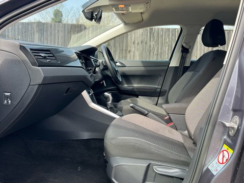 Volkswagen Polo LIFE TSI DSG 3