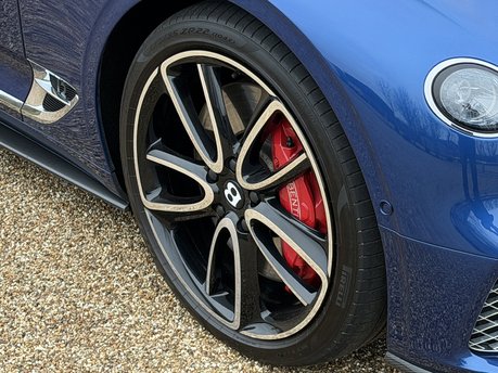 Bentley Continental GT First Edition 38