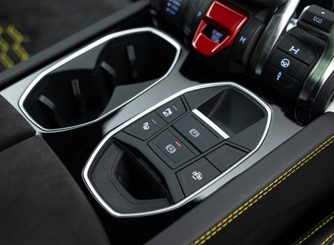 Lamborghini Urus S 32