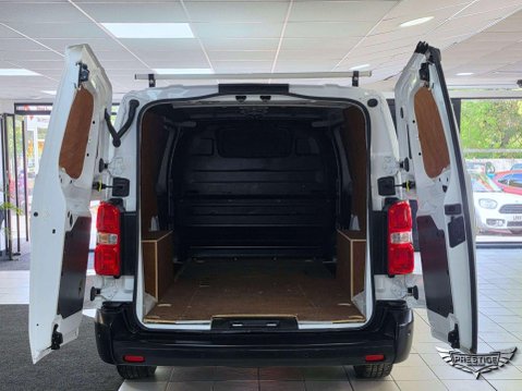 Vauxhall Vivaro 2.0 Turbo D 3100 Dynamic L2 H1 Euro 6 (s/s) 6dr 85
