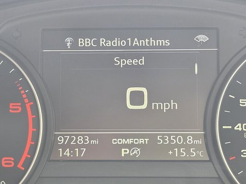 Audi A4 AVANT TDI S LINE 31