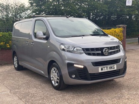 Vauxhall Vivaro 1.5 Vivaro 2700 Sportive S/S 3