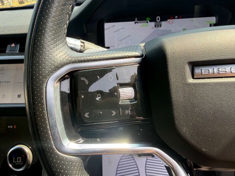 Land Rover Discovery Sport 2.0 Discovery Sport R-Dynamic SE D MHEV Auto 4WD 5dr 35