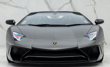 Lamborghini Aventador SV LP 750-4 Roadster 5